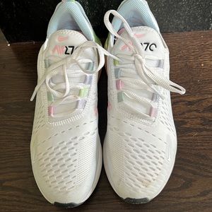 Nike Air 270